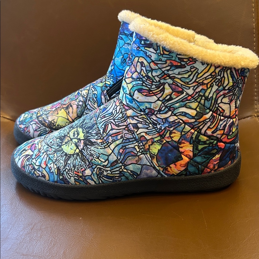 Yes We Vibe faux fur ankle boots size 6.5